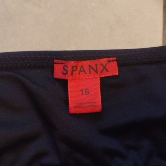 SOLD NWT Spanx 2372 Slimming Black Tankini Gold Loop cutout bandeau neck 16 - Picture 6 of 10